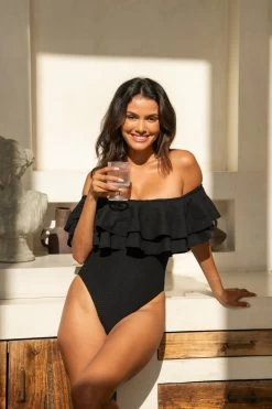 Swim Wear Shop -Swim Wear Shop Infamous June2024 CasaNomada 5589