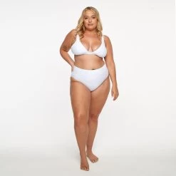 Lola Triangle Top - Fresh White 16 Lola Triangle Top - Fresh White -Swim Wear Shop LolaProofImages1200x12008